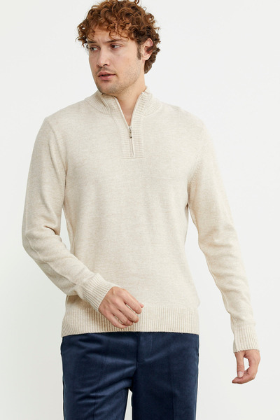 Sementa Πλεκτό πουλόβερ με ψηλό γιακά με μισό φερμουάρ σε πέτρινο χρώμα