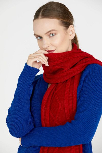 Sementa Knitted Scarf - Red