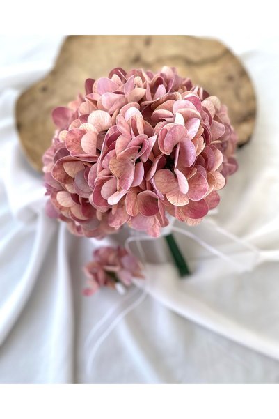 EverAfterDesignCo Ortanca gelin buketi