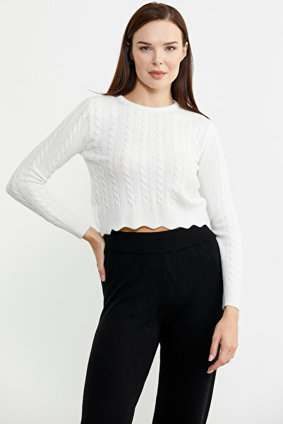 Sementa Crop Knitwear Sweater - Hair Braid Section, Bone Model
