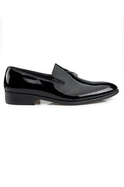 depderi Pantofi clasici din piele lacuita potriviti pentru rochie si costum de mire