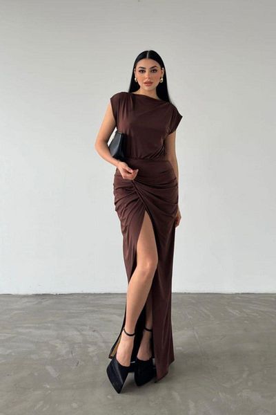 Mossta Dress: Long Sandy Brown Dress with Waist Shirring Slit
