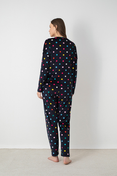 DOFİ DOFİ Kadın Lacivert Pijama Takımı – Renkli Puantiye Desenli, Süpersoft Kumaş, Rahat ve Modern
