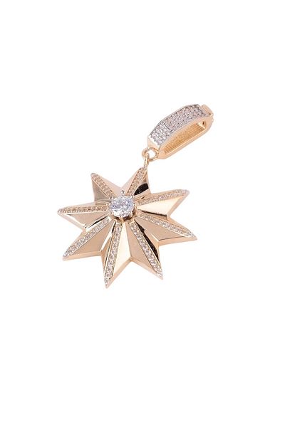 neslyaccessories سحر مع قلادة ذهبية