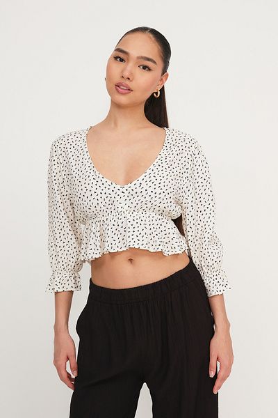Addax Floral Patterned Crop Blouse B16812