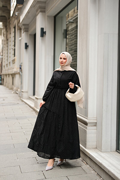 LOCCO Чорна сукня з еластичним поясом і вишивкою для жінок