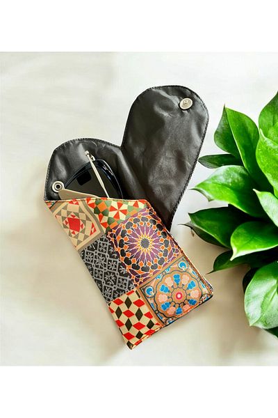 Moserini Patterned Heart Glasses Case - Antares