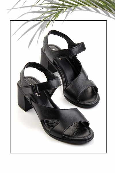 Bambi Black Leather Women's Sandals K05586222203