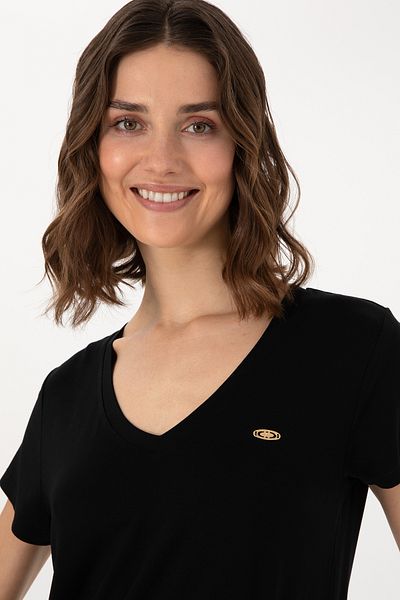 U.S. Polo Assn. Tricou de bază negru cu decolteu în V pentru femei 50300829-VR046