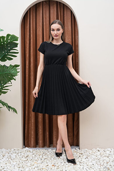 Genel Markalar Kadın Bisiklet Yaka Piliseli Elbise