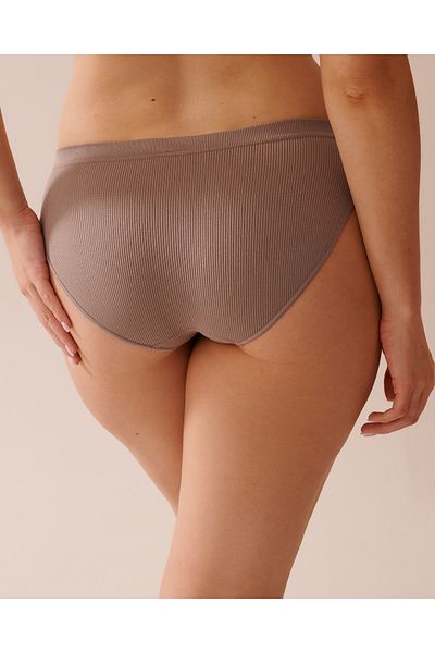 La Vie en Rose Seamless Fabric Ribbed Bikini Panty
