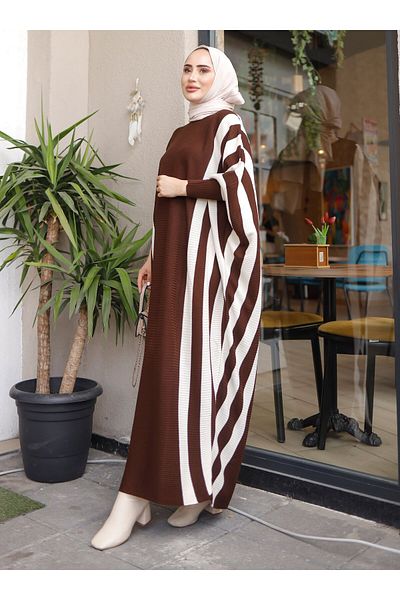 SAHRA BUTİK Sahra Butik - Striped Knitwear Bat Dress, Brown