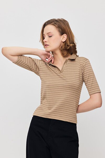 Rays 4449A Κοντό μπλουζάκι με ριγέ V-λαιμόκοψη Mink