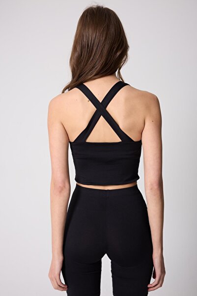 AMİDA Ženska Skraćeni kroj loptasta majica sa crnim leđima Sa ukrštenim brete...