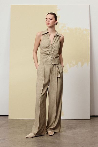 Berr-ın Beige R], 
 

