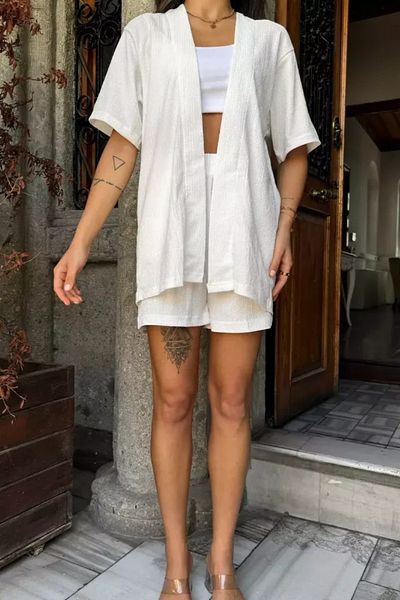 NO 601 Women's White Wrap Kimono Vest Shorts Bottom-Top Set