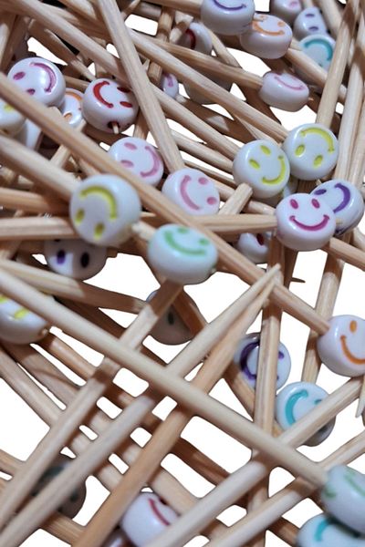 Armashine 200Pcs Smile Face Beaded Cocktail Toothpick - Birthday Engagement Promise Smile Face Toothpick - Mixed Color