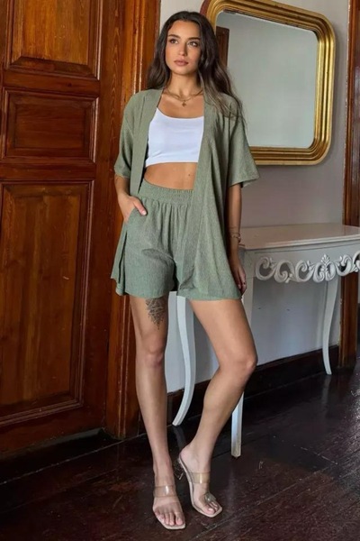 Shine Stone Women's Wrinkled Fabric Kimono Shorts Set
