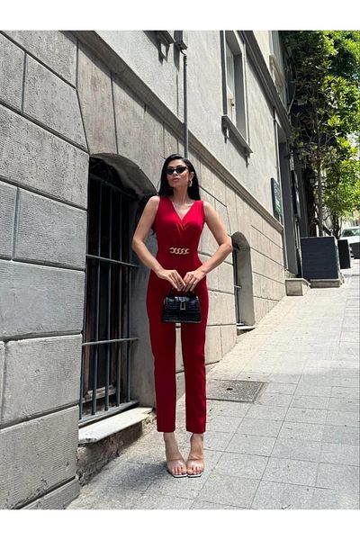 Modafeminen Εισαγόμενη Ολόσωμη φόρμα με λεπτομέρεια αλυσίδας από ύφασμα κρεπ 582407 Κόκκινο