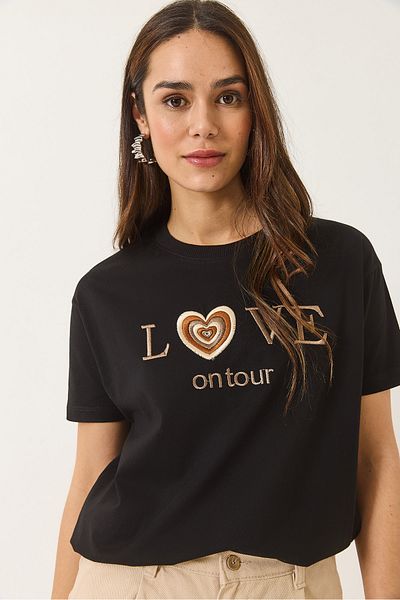 Bianco Lucci Women's Love Embroidered Heart Detailed Crew Neck Short Sleeve T-Shirt 60602025