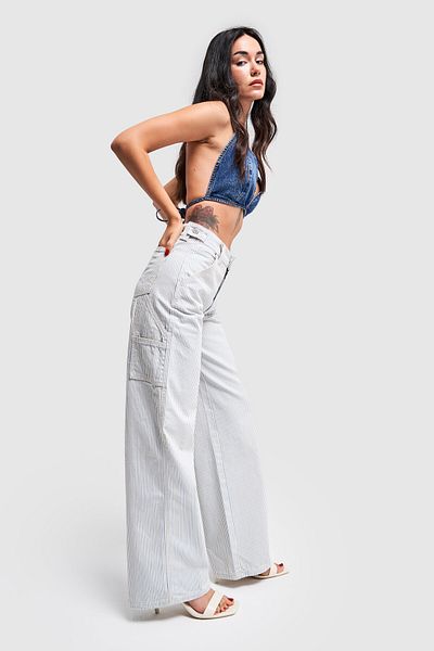 its basic Denim de damă cu dungi albastre - cu detaliu de curea, design cu picioare late