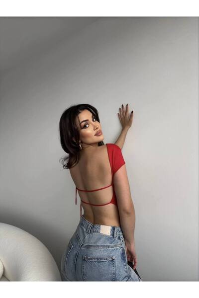 ELBEY Sırt Dekolteli Crop
