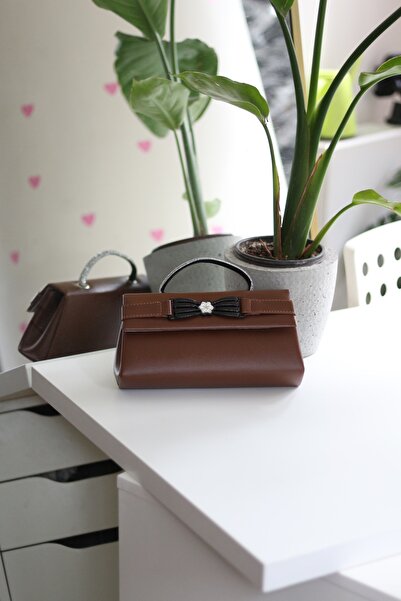 Moom Bag Жіноча шкіряна сумочка з квітковим аксесуаром і ручкою