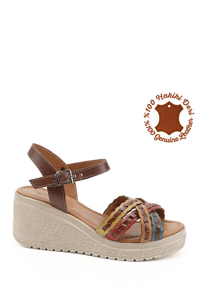 GÖNDERİ(R) Γυναικεία πέδιλα από γνήσιο δέρμα σε καφέ και κίτρινο χρώμα με σφή...