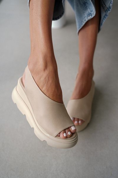 selinshoes Bierna Women's Sandals with Open Heels from Front and Side - Ecru