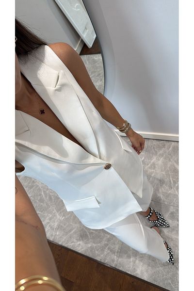 sinemkivanc co White Sleeveless Blazer Suit with Tie Detail