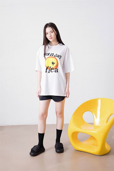 Trendiz Unisex Sunday Flea White Tshirt