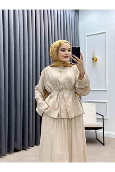 Molly Nelly بلوزة نسائية رفيعة ومفصلة مع تنورة كريمية