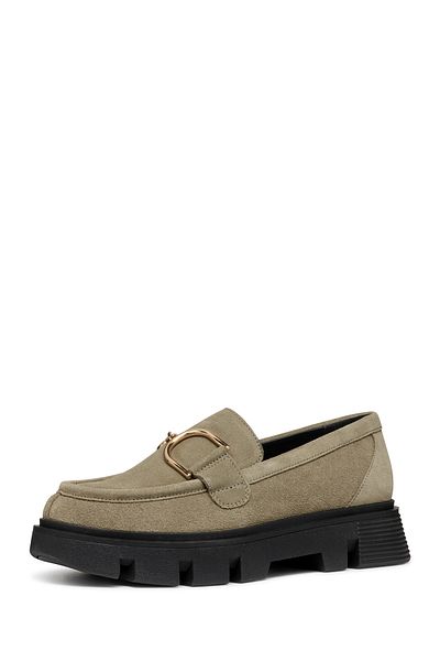 Geox Suede Leather Women's Loafer - Mink Vilde Buckle Detail, Masculine D46Uah00022C3704