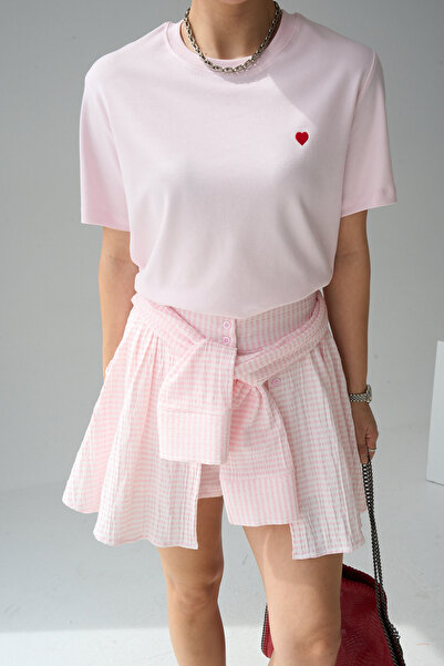 LOOSH Γυναικείο ροζ μπλουζάκι με λαιμόκοψη με λεπτομέρεια κέντημα καρδιάς