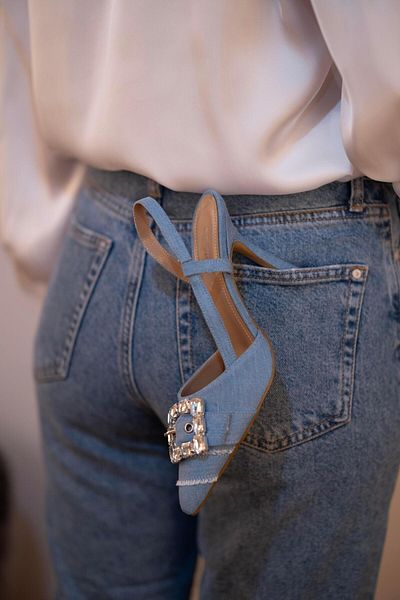 sovrana Pantofi cu toc detaliați - Curea - Denim