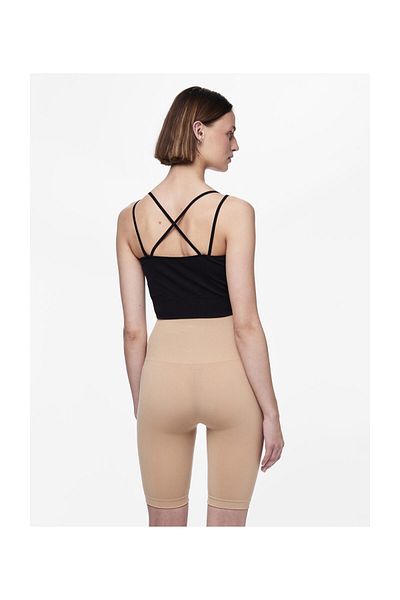 PIECES Shorts Figurformende