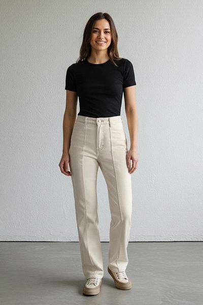 Trendyol Collection Дънки с широки крачоли с висока талия и детайли от камък TWOSS25JE00034