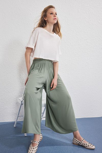 Trendyol Collection Weites Bein Extra Weites Bein Paçacık Gurtband Hose mit Gummizug in der Taille