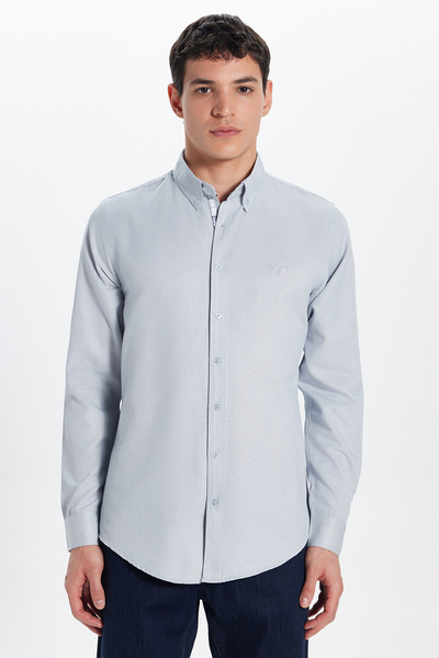 Tudors Erkek Slim Fit Dar Kesim Uzun Kollu Pamuklu Oxford Doku Kolay Ütülenebilir Beyaz Düğmeli Yaka Gömlek