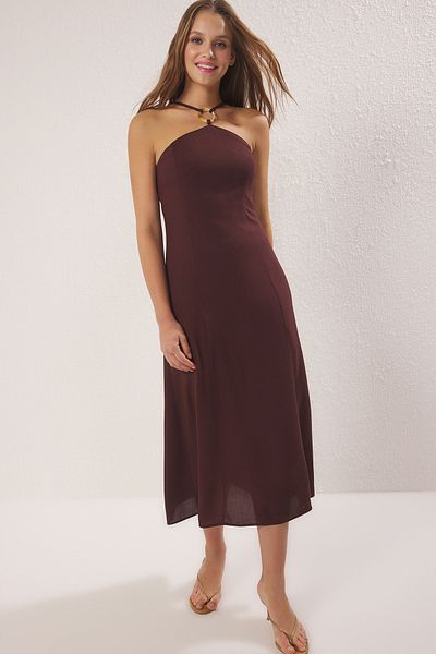Trendyol Collection Hnědé rovné doplňky Detailní maxi tkané šaty TWOSS25EL00716