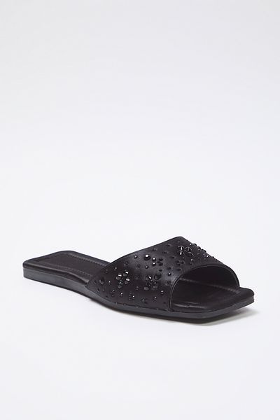 TRENDYOL SHOES Stylové dámské pantofle Black Stone Satin TAKSS25TE00025