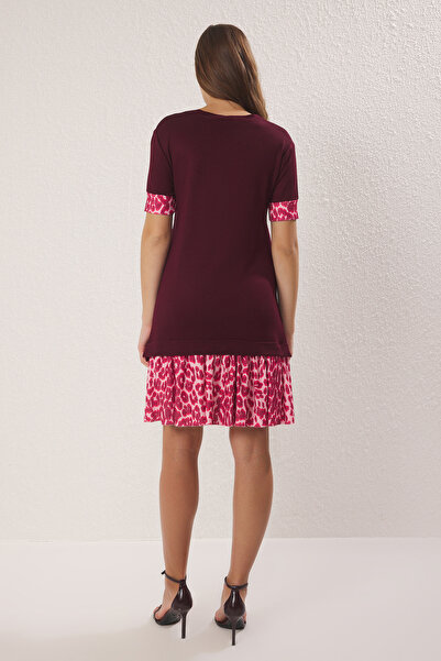 Trendyol Collection Red Animal Printed Crew Neck Short Sleeve Mini Knitted Dress Twoss25El00692