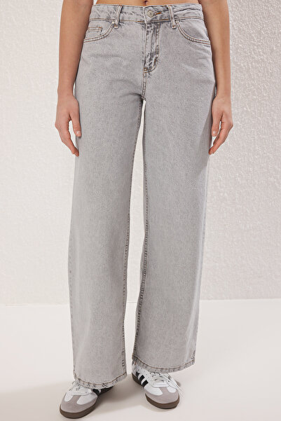 Trendyol Collection Gri Düşük Bel Baggy Jeans TWOSS25JE00288