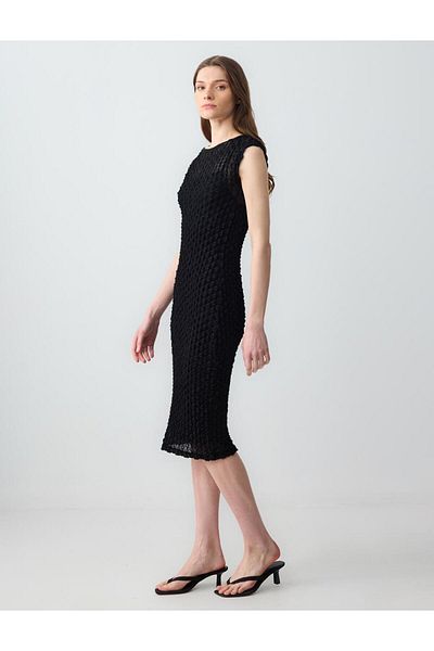 Jimmy Key Black Slim Fit Round Neck Lace Detailed Knitted Midi Dress
