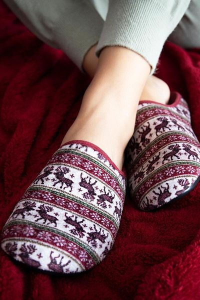 Muya A 1083943   Women's Burgundy Anatomical Sole House Slippers