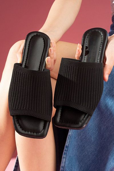 FUGA MODA Papuci de tricotaj Zurich cu model negru - dungi verticale