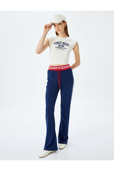 Koton New Season College Printed Slim Fit Crew Neck Sleeveless Crop T-Shirt