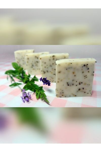 Clear Pink Handmade Natural Lavender Soap 100 g