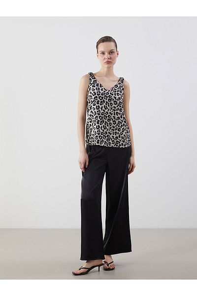 LC Waikiki Γυναικεία μπλούζα με στάμπα LCWAIKIKI Classic V λαιμόκοψη Leopard
