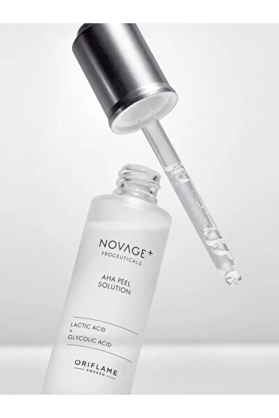 Oriflame محلول تقشير Novage Proceuticals Aha الذي يوفر مظهرًا أكثر سلاسة وحيو...